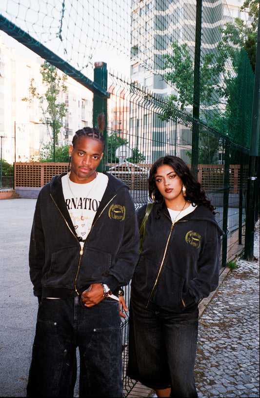 INTERNATIONAL TIL INFINITY Zipper